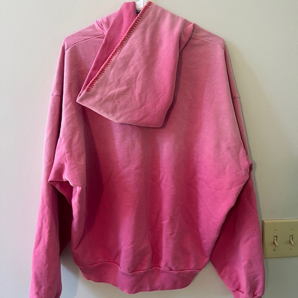 Special Edition Madhappy Sweatshirt - Picture 3 of 3